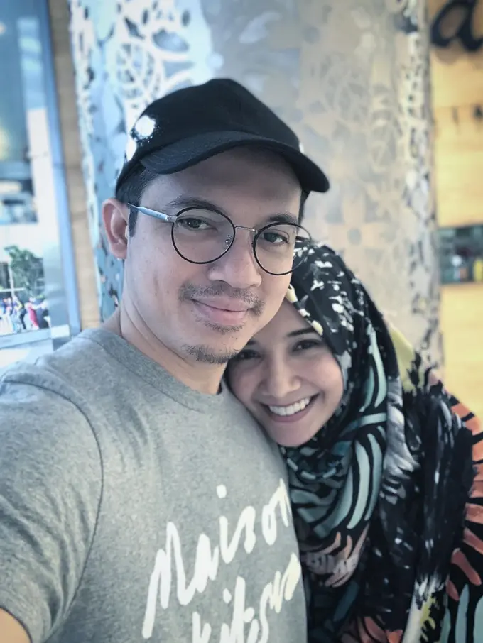[Bintang] Zaskia Sungkar dan Irwansyah