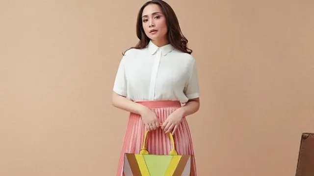 ROUNN Kembali Gandeng Nagita Slavina Luncurkan Tote Bag Edisi Terbatas
