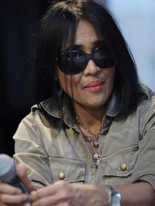 "Saya di Amerika dan jarang nyanyi. Indonesia sendiri udah jauh progressnya di bidang musik. Jadi ada nervous dan gak percaya diri tapi itu normal," perempuan yang sejak SMP merintis karier musiknya tersebut. (Galih W. Satria/Bintang.com)