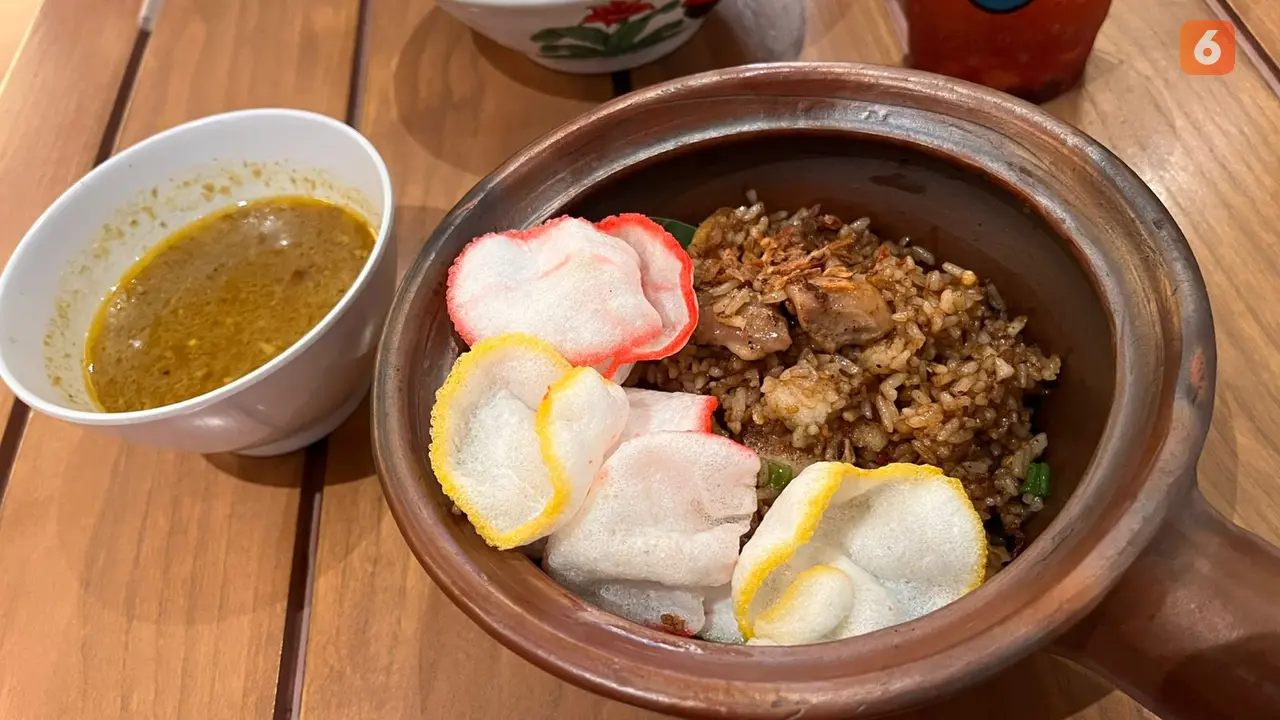 Salah satu menu di The People's Cafe yaitu Nasi Guyur Tikungan