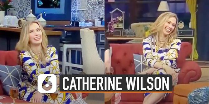 VIDEO: Gelagat Aneh Catherine Wilson di TV, Manajer Angkat Bicara