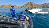 Kapal pinisi bernama Yukai yang membawa wisatawan asing tenggelam di perairan Pulau Seture, Labuan Bajo, Kabupaten Manggarai Barat, NTT, Minggu (27/9/2026). (Liputan6.com/Ola Keda)