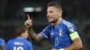 Pemain Italia, Ciro Immobile, melakukan selebrasi setelah mencetak gol ke gawang Makedonia Utara pada laga Grup C Kualifikasi Euro 2024 di Tose Proeski Arena, Makedonia Utara, Minggu (10/9/2023). (AP Photo/Boris Grdanoski)