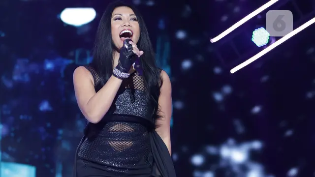 [Bintang] Anggun C. Sasmi