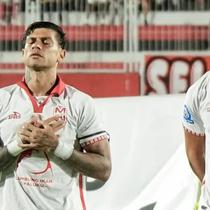 Dua pemain Malut United, Ciro Alves dan Gustavo Franca, gagal menjaga rekor tak terkalahkan setelah dibekuk PSIM 0-2 di Stadion Gelora Kie Raha Ternate, Sabtu (30/8/2025). (Dok. Malut United).