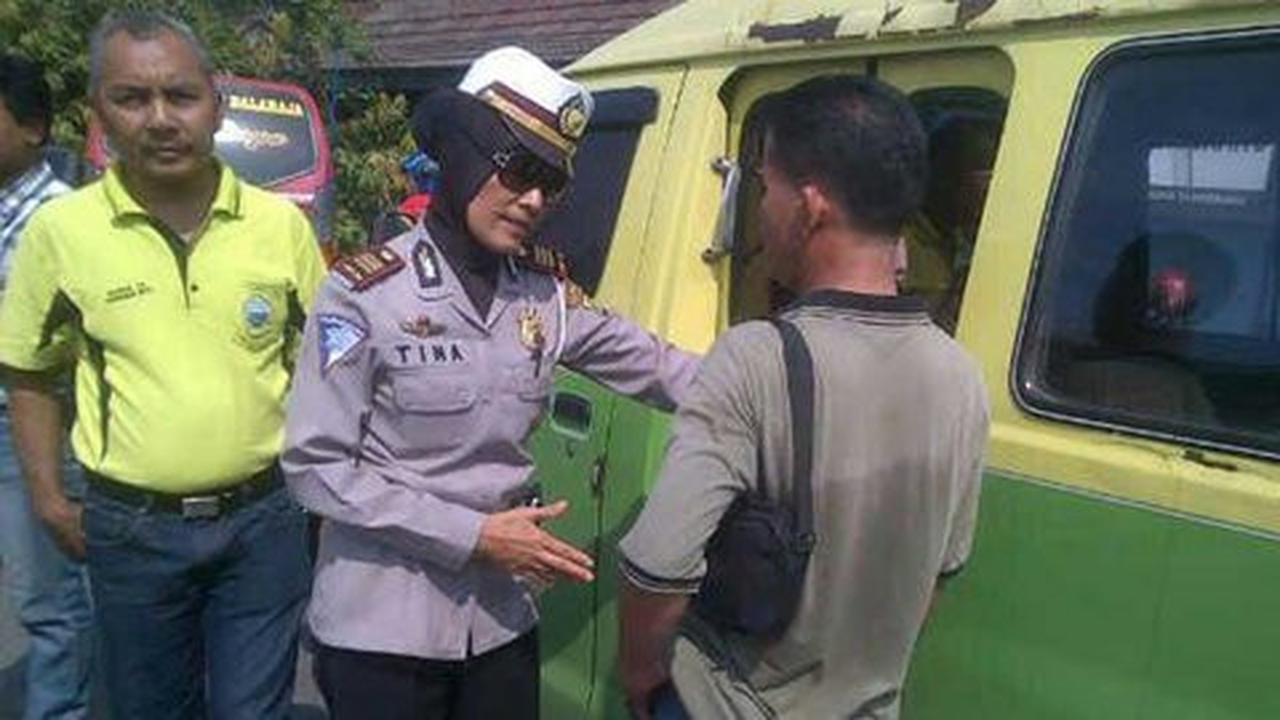 Rawan kriminal, angkot berkaca gelap dirazia polisi