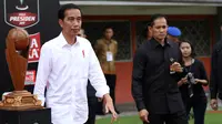 Aksi Presiden Jokowi, Tandai Pembukaan Turnamen Piala Presiden 2017 (Helmi Fithriansyah)