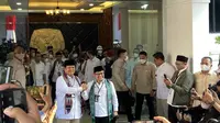 Ketua Umum Partai Gerindra Prabowo Subianto dan Ketua Umum PKB Muhaimin Iskandar di Gedung KPU, Jakarta. (Liputan6.com/Muhammad Radityo Priyasmoro)