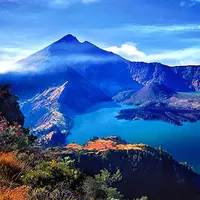 [Bintang] Pesona 8 Danau Vulkanik Tercantik di Dunia