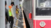 19,4 Juta Penumpang Diprediksi Bakal Padati KRL Selama Libur Natal dan Tahun Baru 2024/2025