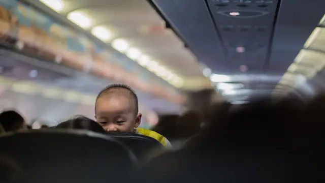 bayi di pesawat