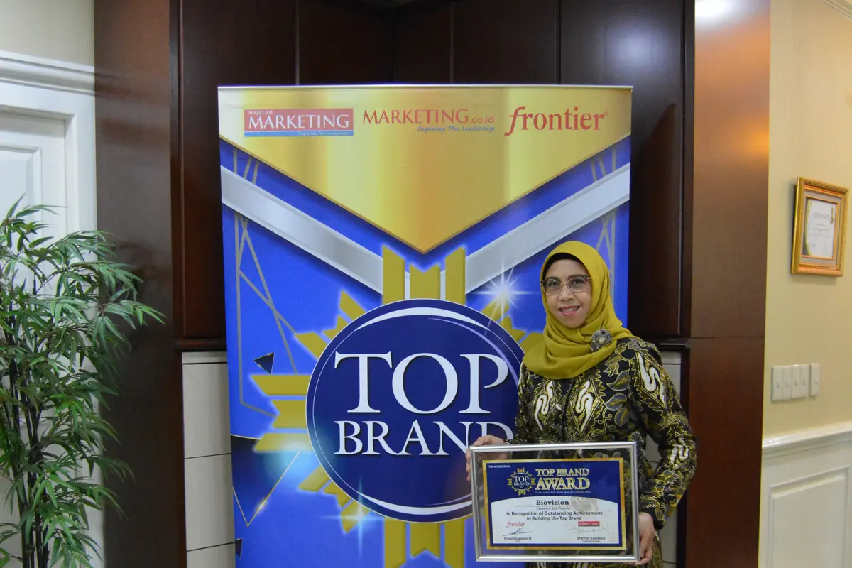Biovision Sebagai Pelopor Vitamin Mata Kembali Terima Penghargaan Top Brand Award Kategori Vitamin khusus untuk Mata