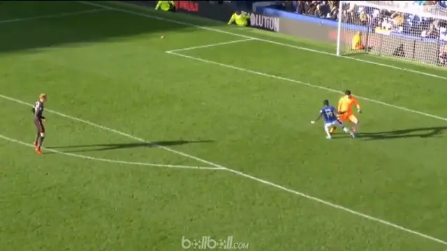 VIDEO: Bukti Komunikasi Buruk Petr Cech dengan Bek Arsenal