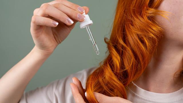 Tips Melembapkan Kulit Kepala Kering untuk Dukung Kesehatan Rambut