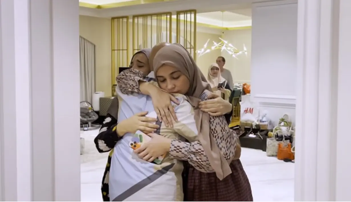 Mark Sungkar, Shireen, Zaskia dan Ukasya (Youtube/The Sungkars Family)