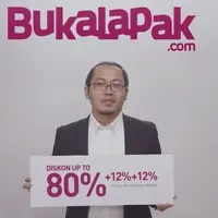 Achmad Zaky, CEO Bukalapak yang meminta maaf melalui iklan di media massa elektronik mendapat balasan dari pimpinan perusahaan lain.