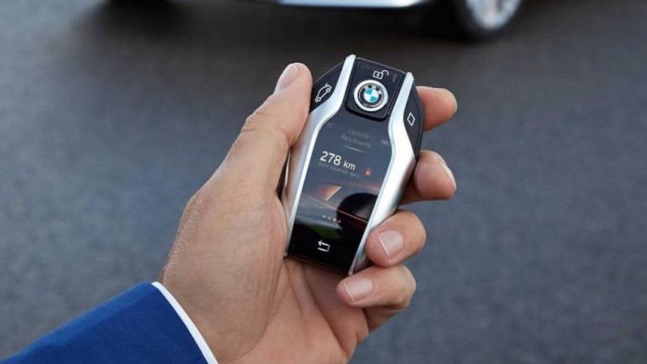 Kunci Mobil BMW Seri 7