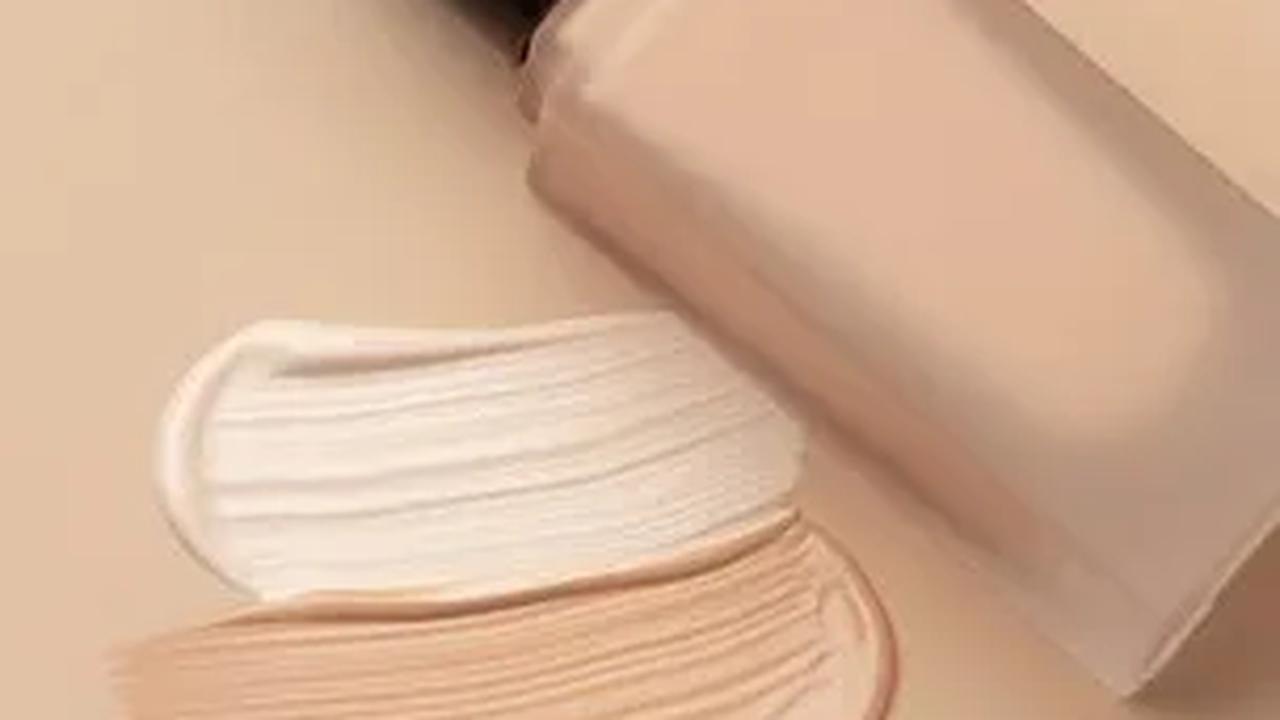 5. Tekstur foundation lebih cair dibanding cushion