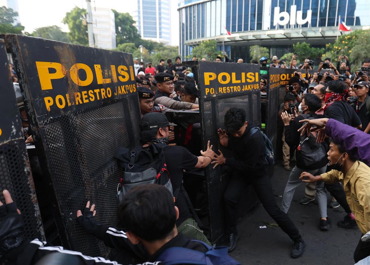 FOTO: Gelombang Aksi Mahasiswa Soroti Beban Ekonomi Masyarakat