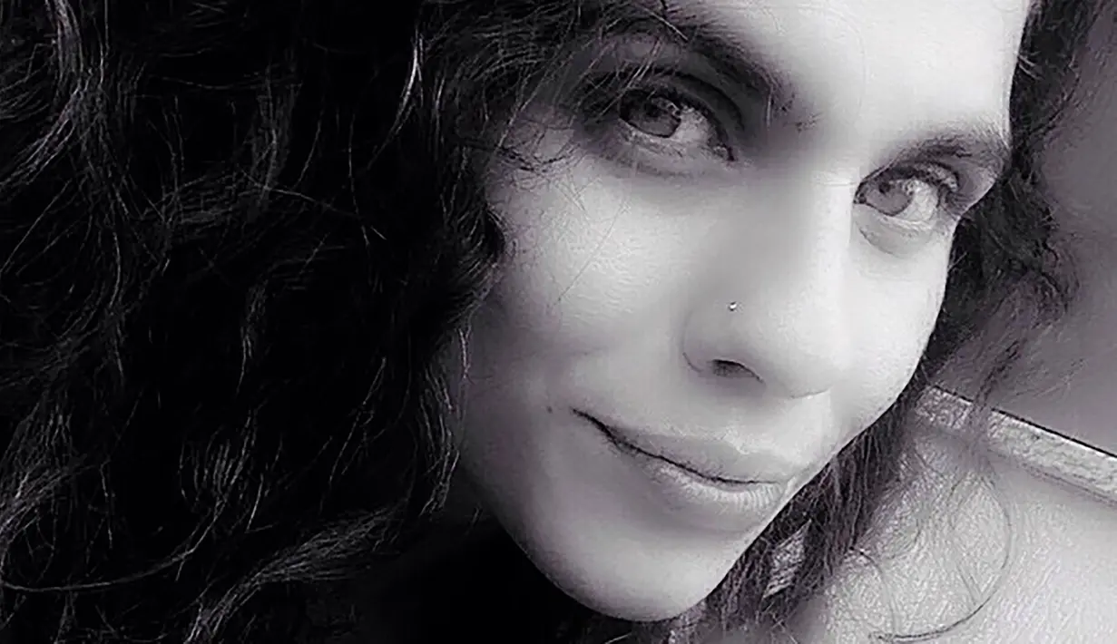 11. Roberta Appratti - Rumor berhembus pada tahun 2012 ketika penari di sebuah acara TV Brazil bertemu dengan Neymar secara intensif. Namun Roberta mengklaim bahwa tidak ada kedekatan apa-apa dengan mantan bintang Santos tersebut. (Instagram)