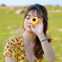 ilustrasi perempuan sedih/Photo by Thiều Hoàng Phước from Pexels