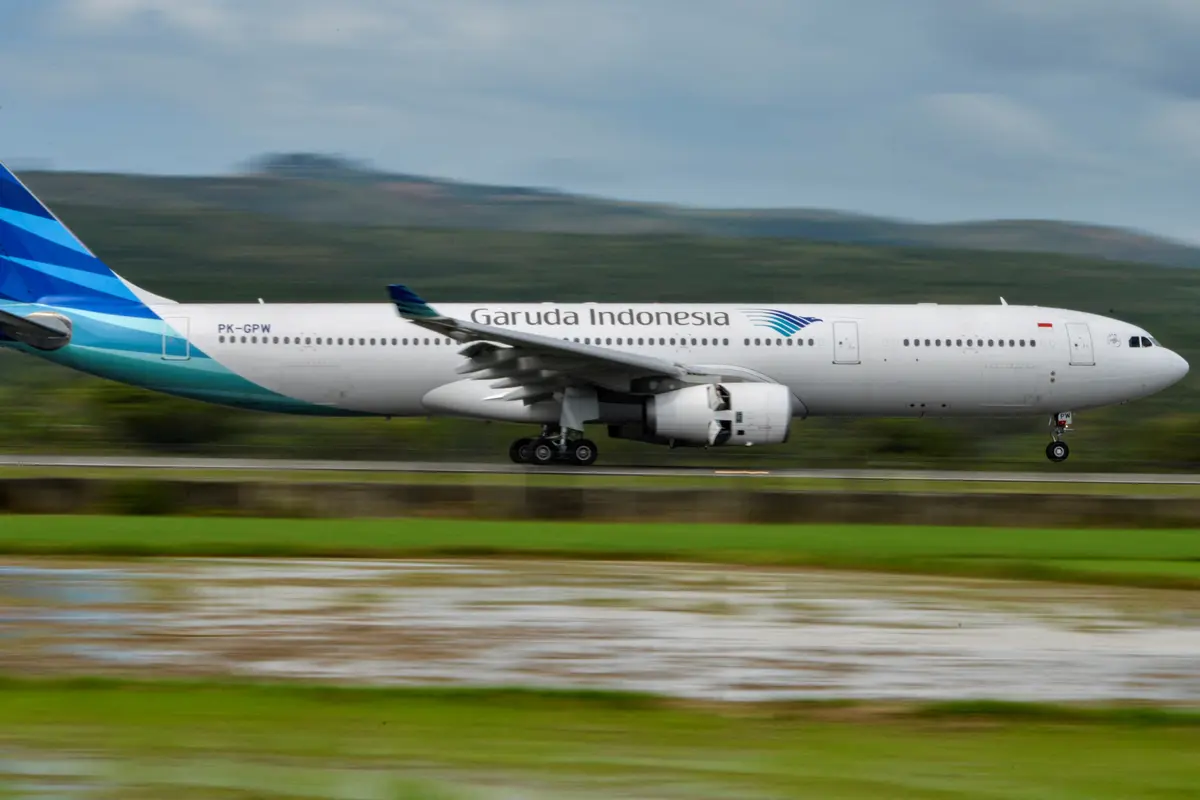 Pesawat Airbus A330 Garuda Indonesia