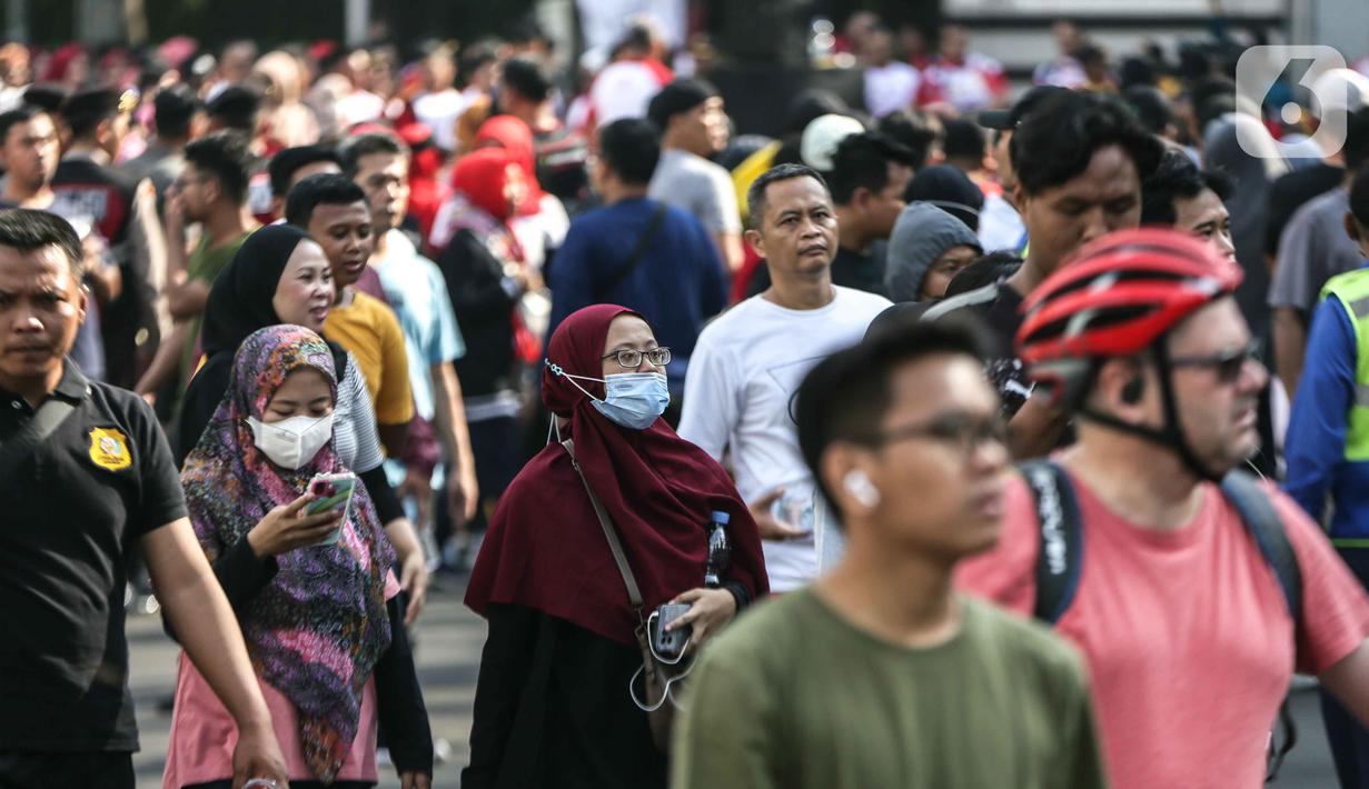 <p>Kedua, strategi pengurangan emisi pencemaran udara. Salah satunya dengan menggencarkan uji emisi dan penggunaan transportasi umum. (Liputan6.com/Faizal Fanani)</p>