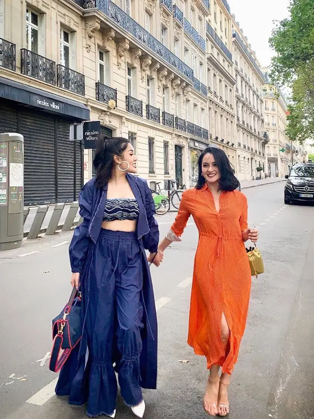 Anindia Yandirest Ayunda dan Ririn Ekawati