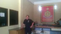 Danang `si Penembak Kucing` Datangi Polres Sleman Ditemani Istri
