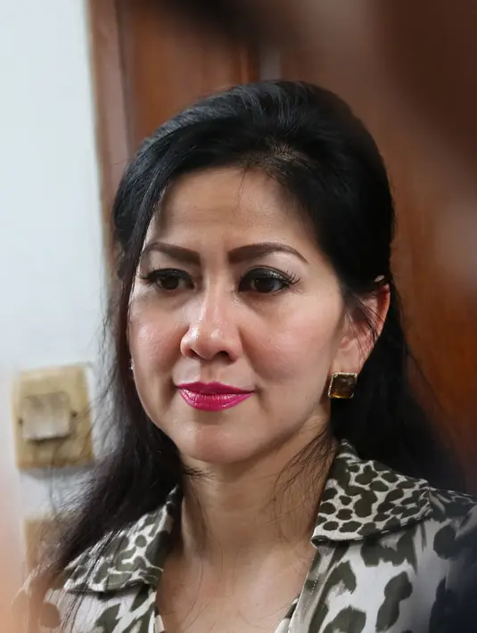 Ivan mengatakan, telah mengalah menyerahkan dua buah apartemen dan sebuah villa di Bali. (Nurwahyunan/Bintang.com)