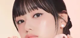 Tren blush ala Korea justru mengutamakan hasil seamless, tipis, dan seolah muncul alami dari dalam kulit atau yang sering disebut inner glow blush. [Dok/Etude Indonesia].
