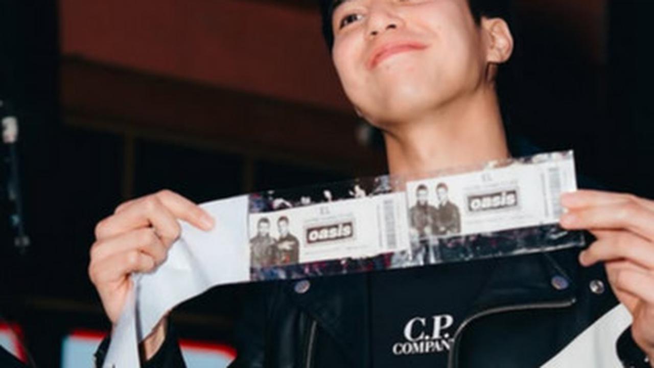 Potret Kejutan Ultah Mewah El Rumi dari Syifa Hadju, Undang Semua Bestie Hingga Beri Hadiah Tiket Nonton Oasis