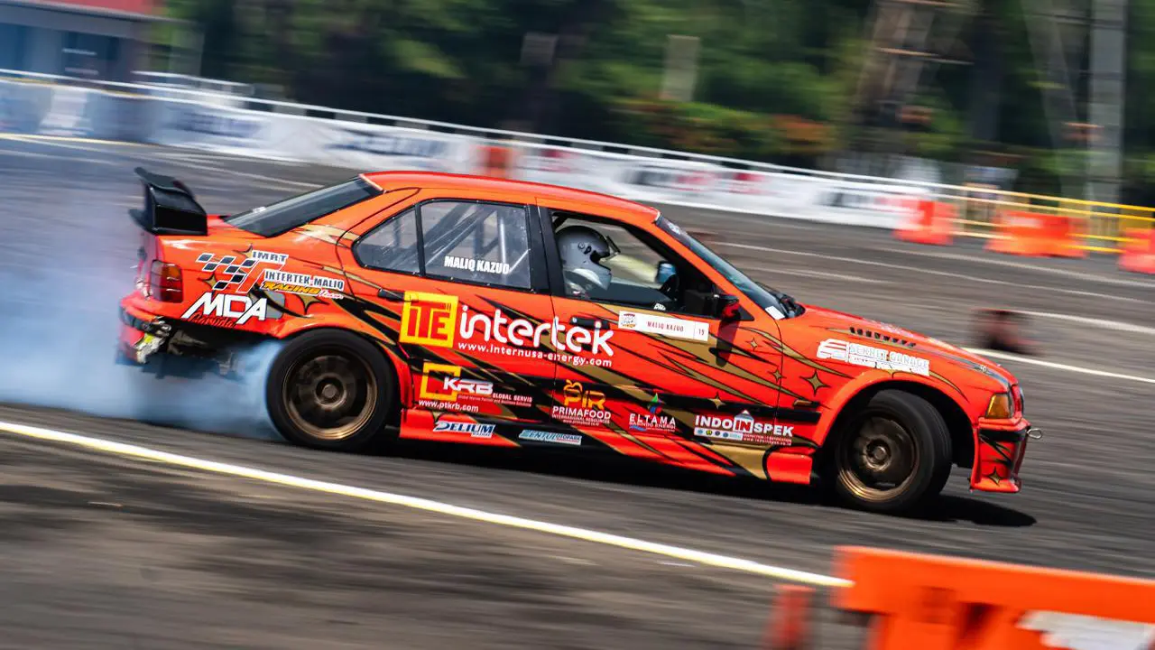Drifter muda Maliq Abbyzandharu Kazuo sukses menjadi juara nasional.
