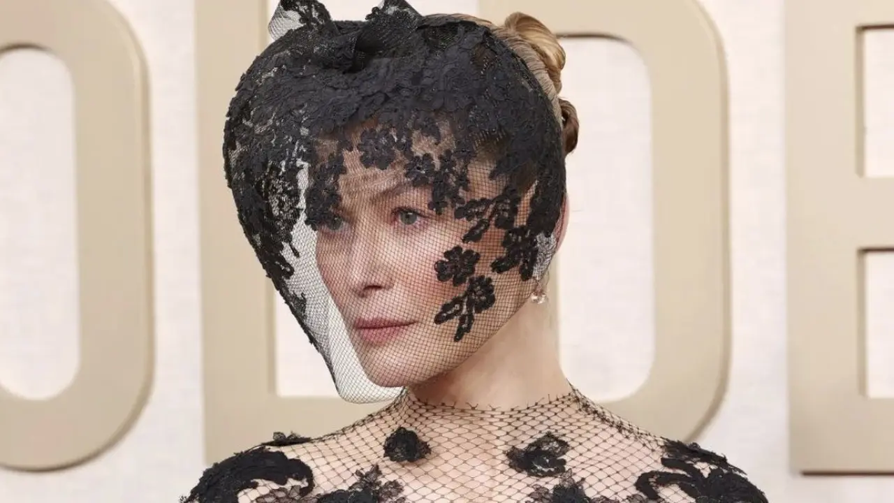 Rosamund Pike
