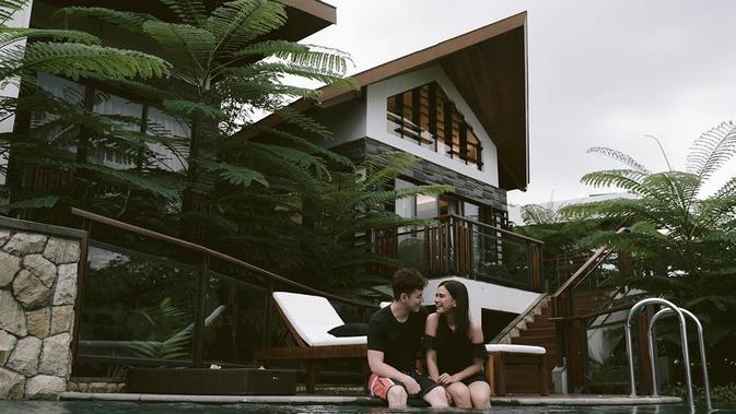 Potret Honeymoon Photoshoot Audi Marissa dan Anthony Xie. (Sumber: Instagram.com/audimarissa)