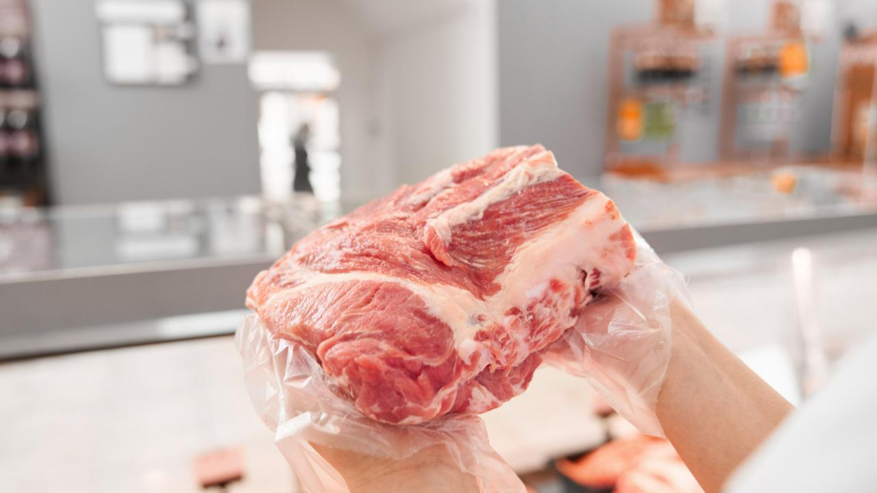Daging Bebas Bau Belum Tentu Aman, Cek Dulu Ciri Kerusakannya!