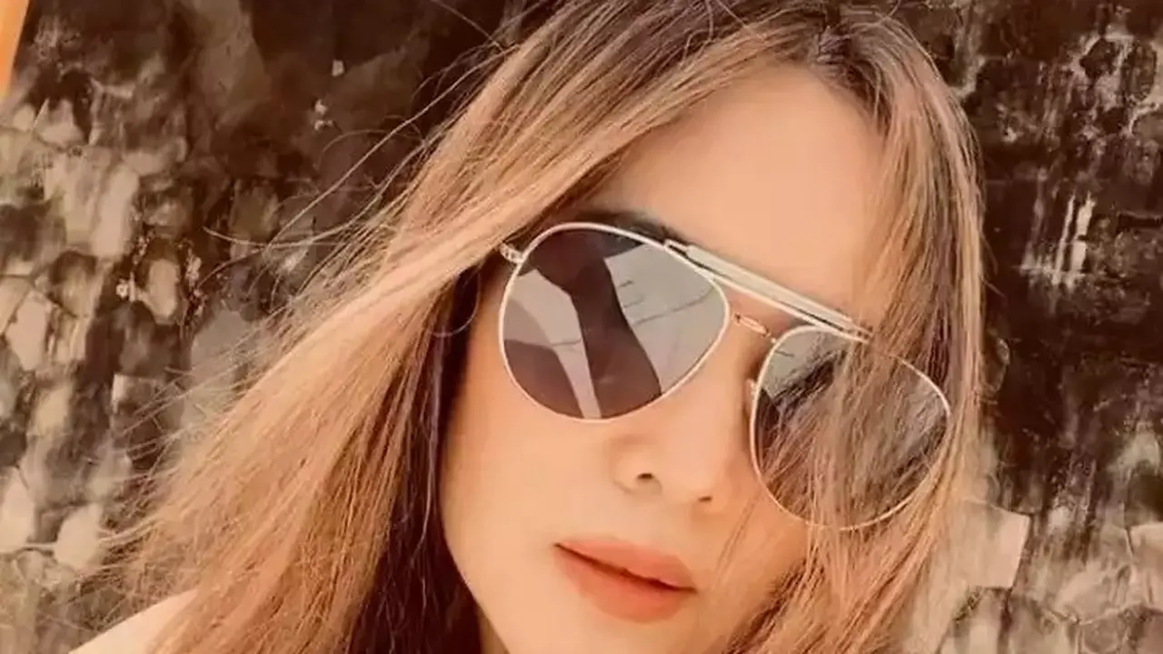 Potret terbaru Ina Thomas usai jalani operasi plastik di Korea Selatan (Sumber: Instagram/@inathomas)