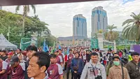 Upah Buruh Jakarta Dinilai Masih Tergerus dengan Biaya Hidup