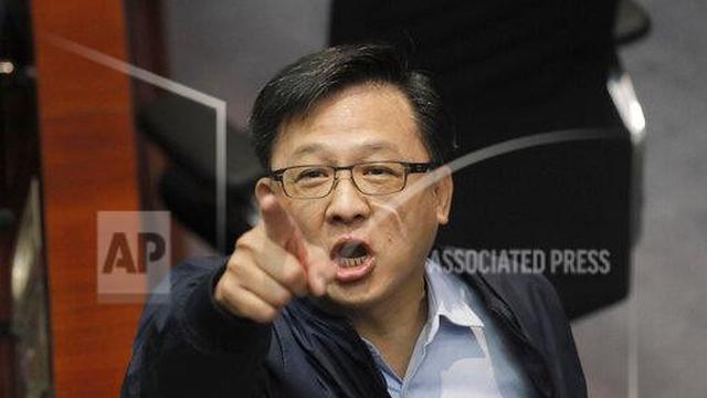Junius Ho, anggota DPR Hong Kong.