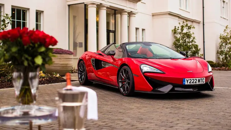 McLaren jadi hadiah Valentine