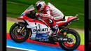 Pebalap Ducati, Andrea Dovizioso, merebut pole position MotoGP Assen setelah menjadi yang tercepat pada sesi kualifikasi, Sabtu (25/6/2016). Dovizioso mencatatkan waktu lap tercepat 1 menit 45,246 detik. (Bola.com/Twitter/MotoGP)
