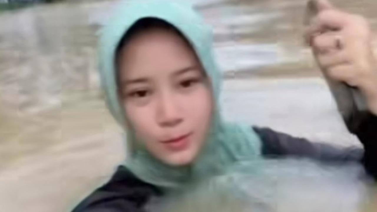 Tolong! Puluhan Ribu KK di Sumsel Sangat Menderita Sudah 10 Hari Terendam Banjir Parah, Air Setinggi 3 Meter