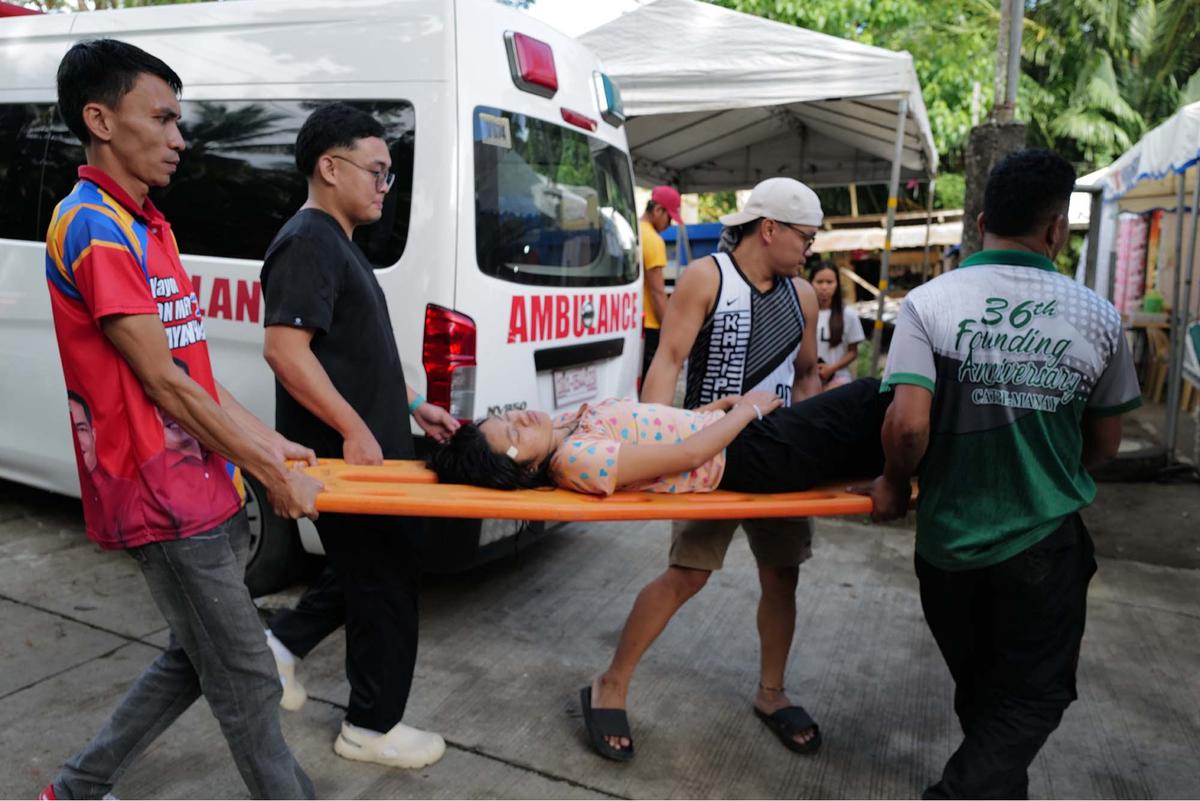 FOTO: Dua Gempa Dahsyat Guncang Filipina Selatan, Delapan Tewas