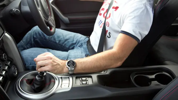 Pertanyaan Banyak Orang, Setir Mobil di Indonesia Kok di Kanan?