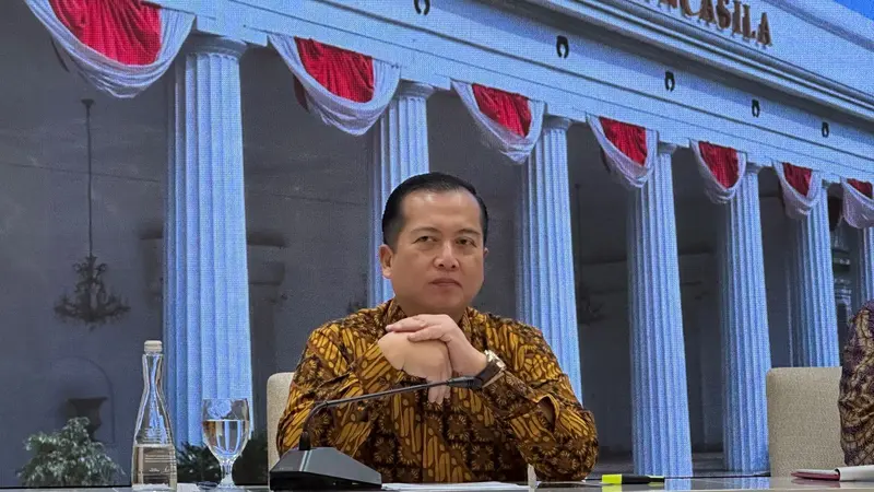 Juru Bicara Kementerian Luar Negeri RI Lalu Muhamad Iqbal dalam konferensi pers di Jakarta, Rabu (29/5/2024). (Liputan6/Benedikta Miranti)