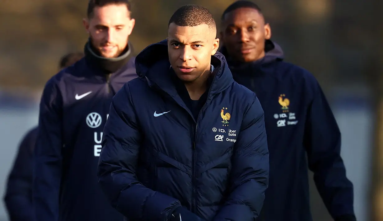 Pada laga ini, Kylian Mbappe bakal berhadapan dengan rekan setimnya di Real Madrid, Luka Modric. (FRANCK FIFE/AFP)