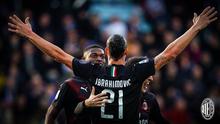 Zlatan Ibrahimovic merayakan gol yang dicetaknya ke gawang Cagliari. AC Milan unggul 2-0. (Dok. AC Milan)