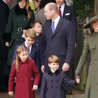 Kate Middleton dan William untuk pertama kalinya melakukan debut Natal sebagai Prince and Princess of Wales bersama ketiga anaknya (Instagram @theroyalfamily)