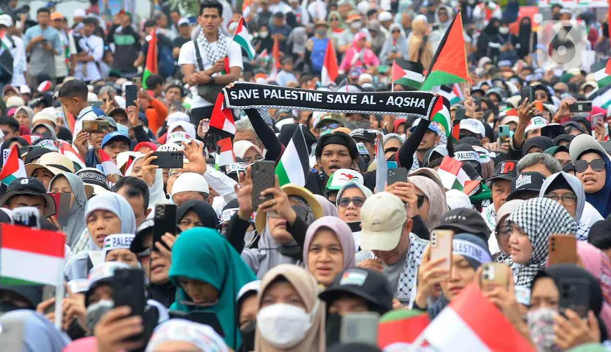 Sebelumnya, militer Israel telah melakukan serangan besar-besaran ke Jalur Gaza setelah militan Hamas menyerbu kota-kota di Israel. (merdeka.com/Arie Basuki)