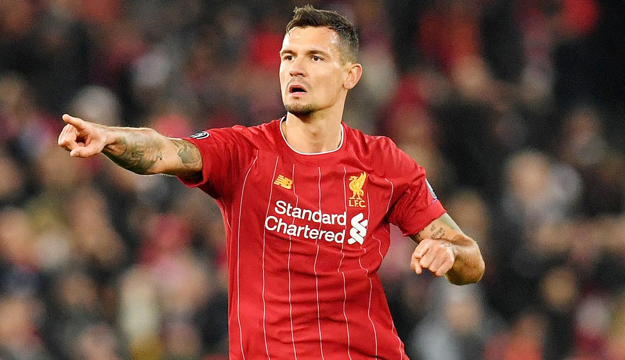 Dejan Lovren - Pemai Kroasia ini mendapatkan julukan Lord lantaran kesombongannya yang tidak sebanding dengan performanya. Lovren sempat berujar bahwa dirinya adalah salah satu bek terbaik di dunia. Namun faktanya, ia gagal di dua final yakni Liga Champions dan Piala Dunia. (AFP/Paul Ellis)
